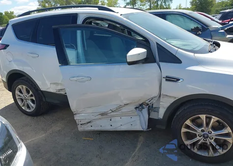 2018 Ford Escape Se z USA, uszkodzony, nr VIN 1FMCU9GD2JUC12659